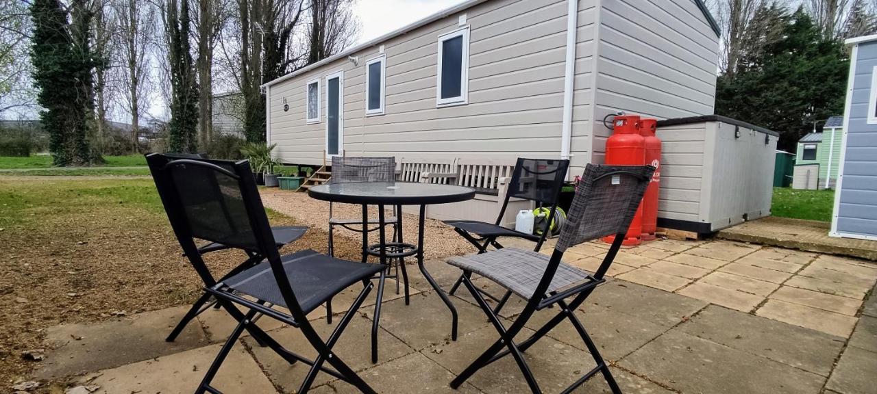 Billing Aquadrome Northampton, Royale Poplar Km12 Appartement Buitenkant foto